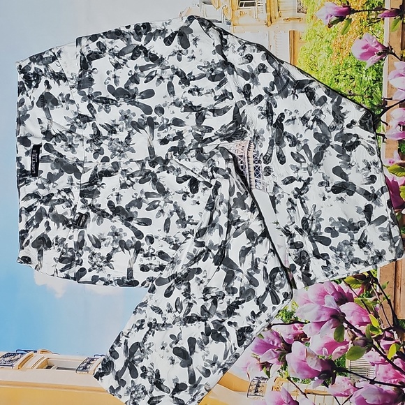 Lisette L MONTREAL Floral Print Capri Pant Size 6 - Picture 1 of 5